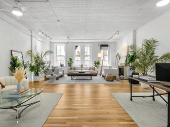 508 Broadway