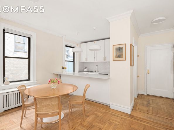 205 East 10th Street 3A, New York NY 10003