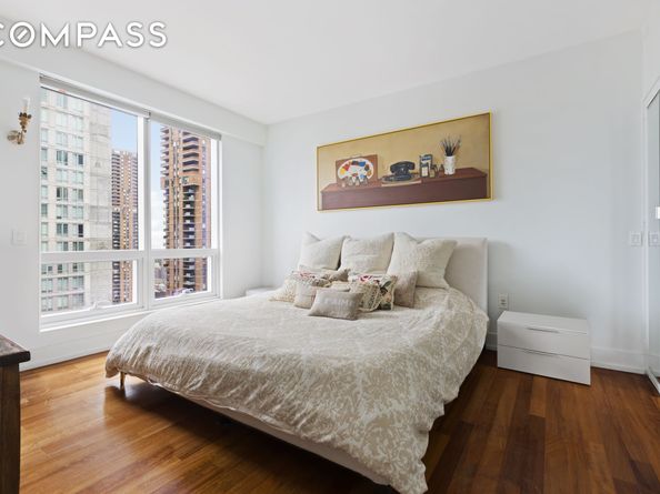 350 West 42nd Street 20L, New York NY 10036