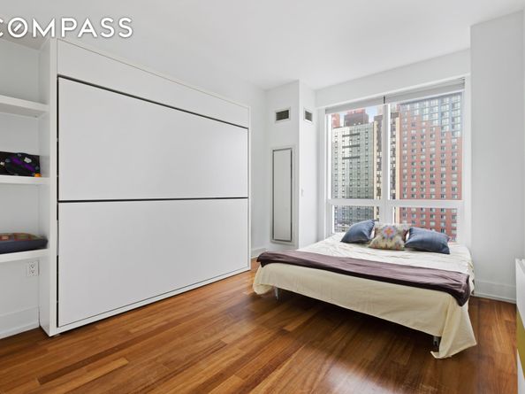 350 West 42nd Street 20L, New York NY 10036