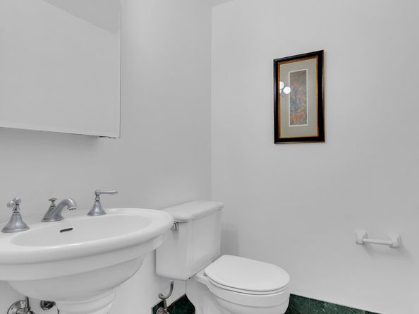 25 Sutton Place S 19E, New York NY 10022