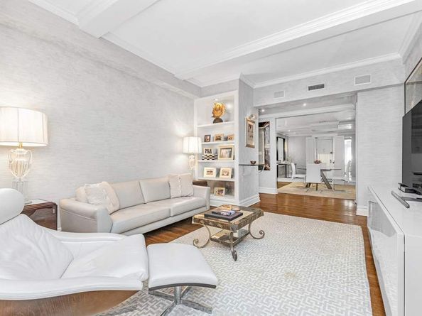139 East 66th Street 1E, New York NY 10065