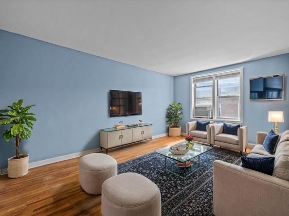 221 Mcdonald Avenue 6R, Brooklyn NY 11218