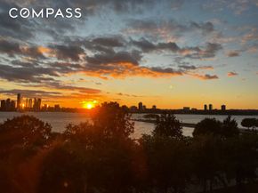 376 West Street 5B, New York NY 10014