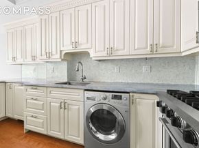 393 West 49th Street 5NN, New York NY 10019