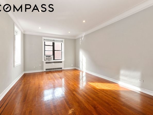 25-40 31st Avenue 6E/F, Queens NY 11106