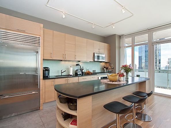 325 5th Avenue 41D, New York NY 10016