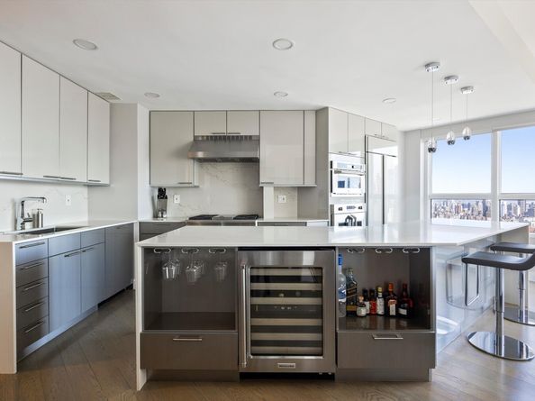 146 West 57th Street 57D, New York NY 10019