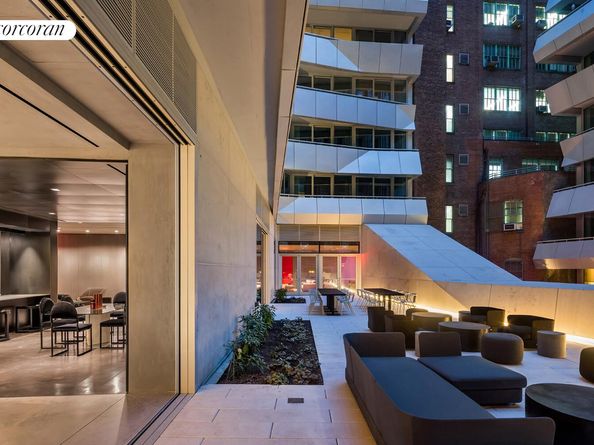 121 East 22nd Street N1505, New York NY 10010
