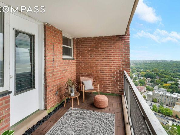 5800 Arlington Avenue 17D, Bronx NY 10471