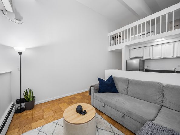 350 East 62nd Street 1M, New York NY 10065