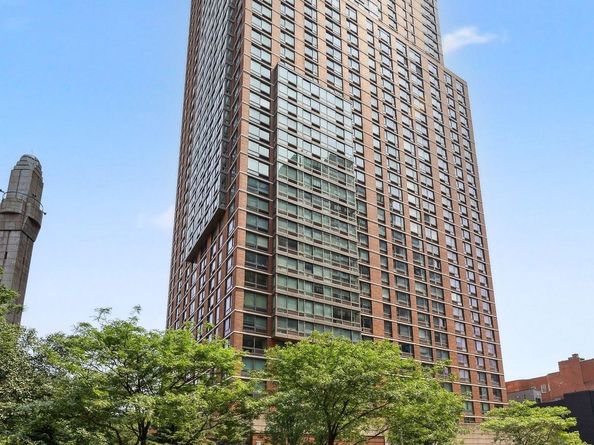 215-217 East 96th Street 37B, New York NY 10128