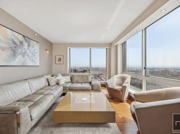 215-217 East 96th Street 37B, New York NY 10128