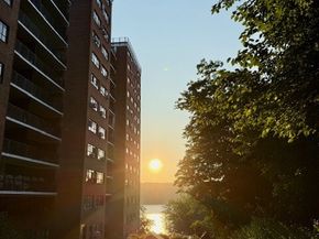 2727 Palisade Avenue 4L, Bronx NY 10463