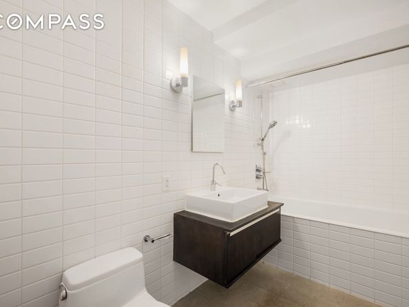 420 West 25th Street 2K, New York NY 10001