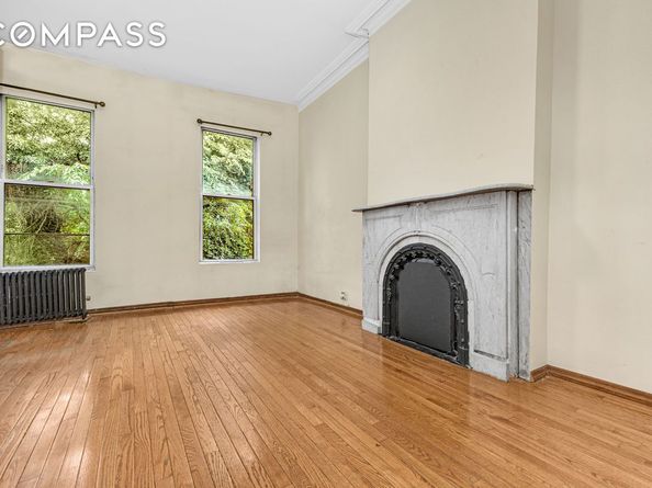 116 Ryerson Street, Brooklyn NY 11205