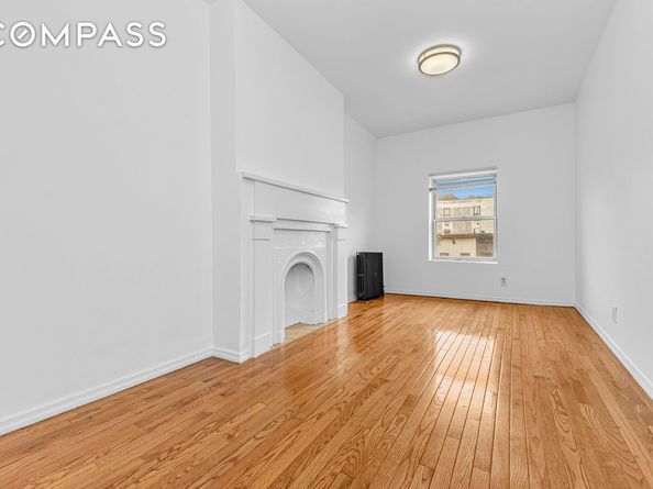 116 Ryerson Street, Brooklyn NY 11205