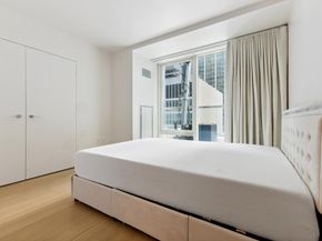 135 West 52nd Street 17B, New York NY 10019