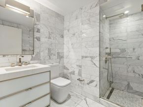 135 West 52nd Street 17B, New York NY 10019