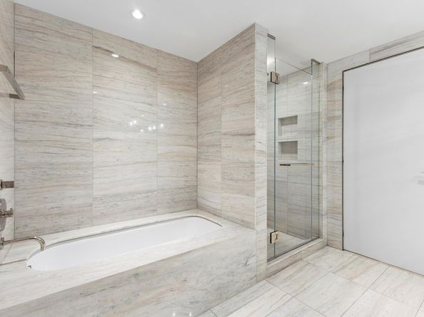 135 West 52nd Street 17B, New York NY 10019
