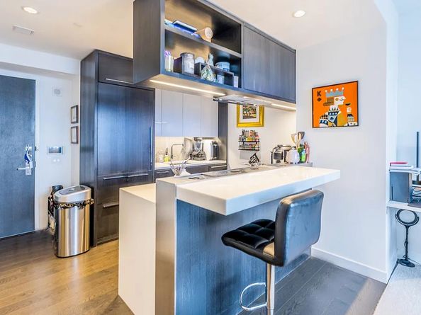 252 South Street 47K, New York NY 10002