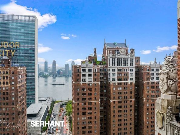 320 East 42nd Street 2318, New York NY 10017