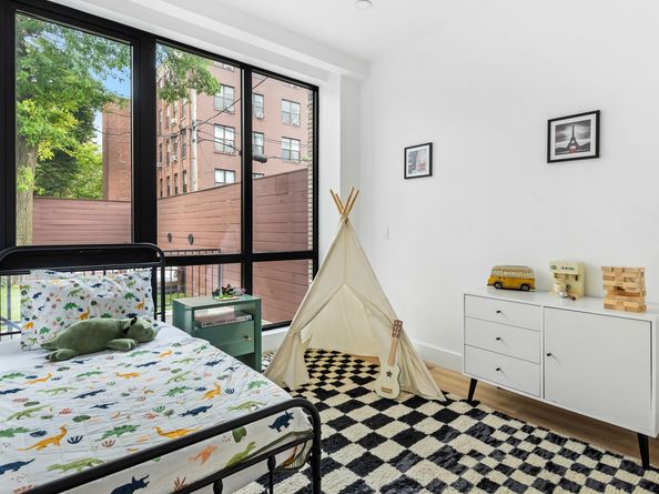 218 Classon Avenue GARDEN, Brooklyn NY 11205