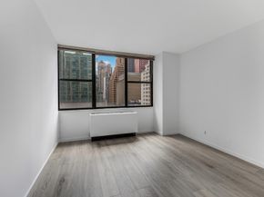 301 East 45th Street 8D, New York NY 10017