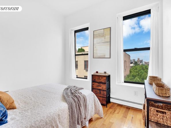 613 East 6th Street 5C, New York NY 10009