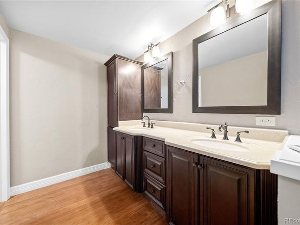 2889 S Newark Place, Aurora CO 80014