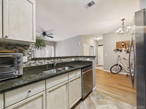 8389 S Independence Circle 11204, Littleton CO 80128