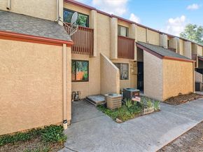 1060 S Parker Road 25, Denver CO 80231