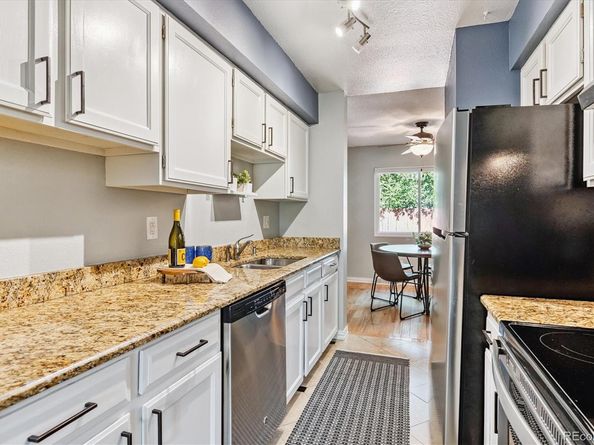 1060 S Parker Road 25, Denver CO 80231