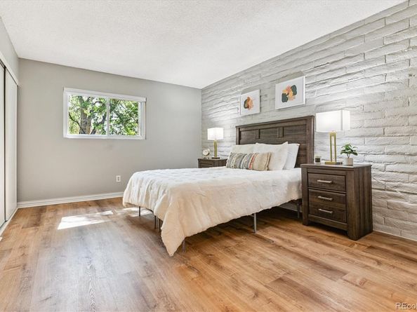 1060 S Parker Road 25, Denver CO 80231