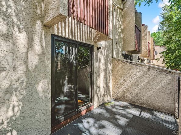 1060 S Parker Road 25, Denver CO 80231