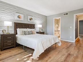 1060 S Parker Road 25, Denver CO 80231