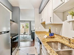 1060 S Parker Road 25, Denver CO 80231