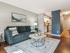 1060 S Parker Road 25, Denver CO 80231