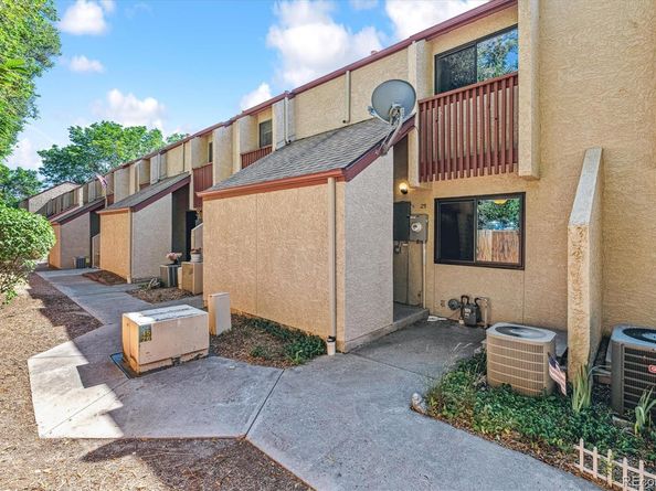 1060 S Parker Road 25, Denver CO 80231