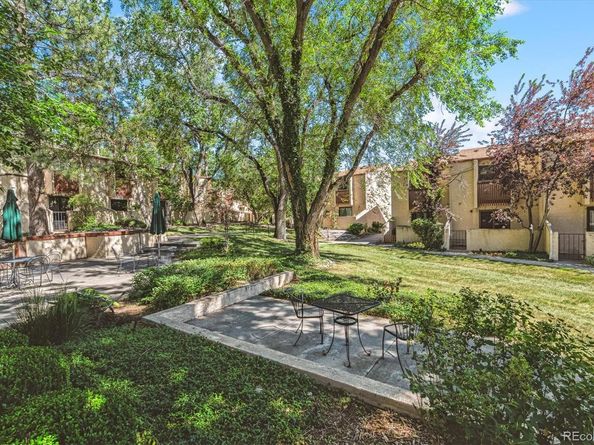 1060 S Parker Road 25, Denver CO 80231