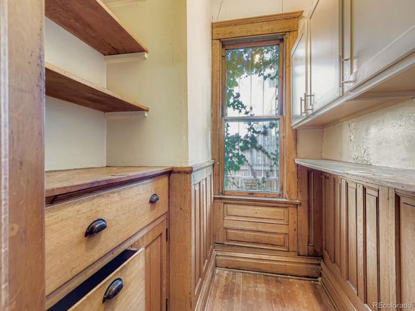 1901 N Emerson Street, Denver CO 80218