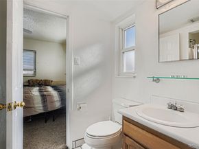 1072 Racine Street, Aurora CO 80011