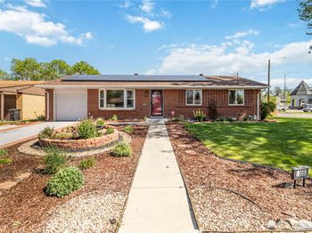5593 E Center Avenue