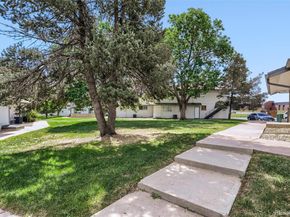 1162 S Eagle Circle A, Aurora CO 80012