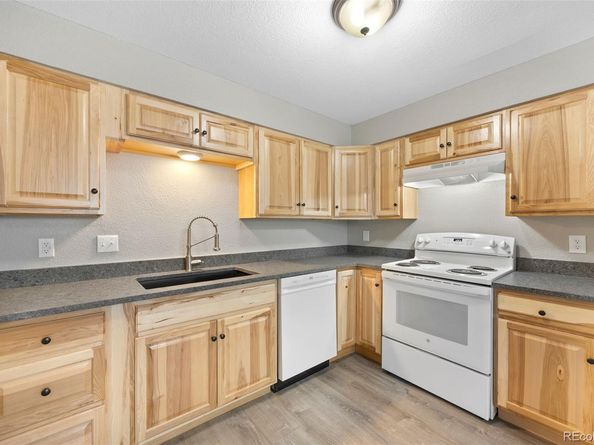 2220-2222 W Harvard Avenue, Englewood CO 80110
