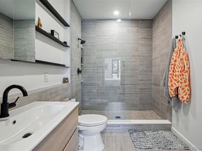 Undisclosed Address #5119271, Denver CO 80218