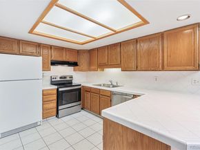 1350 S Idalia Street G, Aurora CO 80017