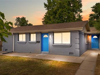 222 S Canosa Court