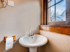 2735 W 32nd Avenue, Denver CO 80211
