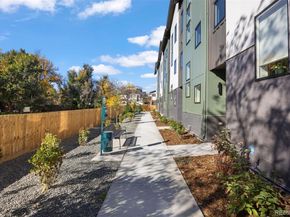 8412 W 52nd Avenue, Arvada CO 80002